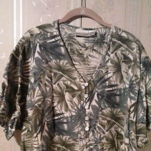 FASHION BUG TROPICAL PRINT SHORT SLEEVE V NECK TOP